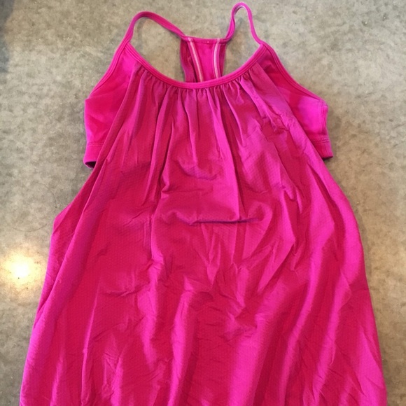 Lululemon raspberry top size 4 - Picture 1 of 3